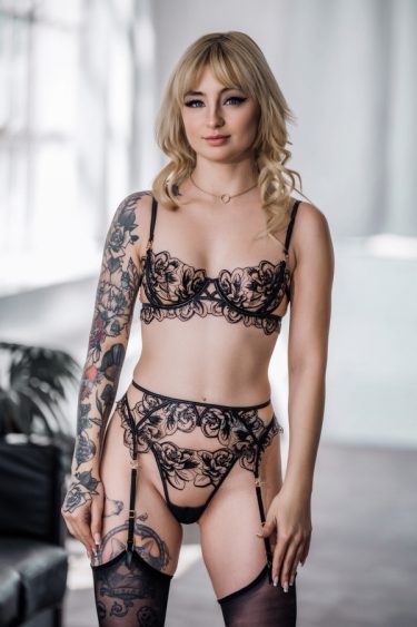 Stevie Moon